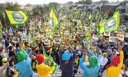 Talks fail, farmers begin sit-in at Karnal mini secretariat